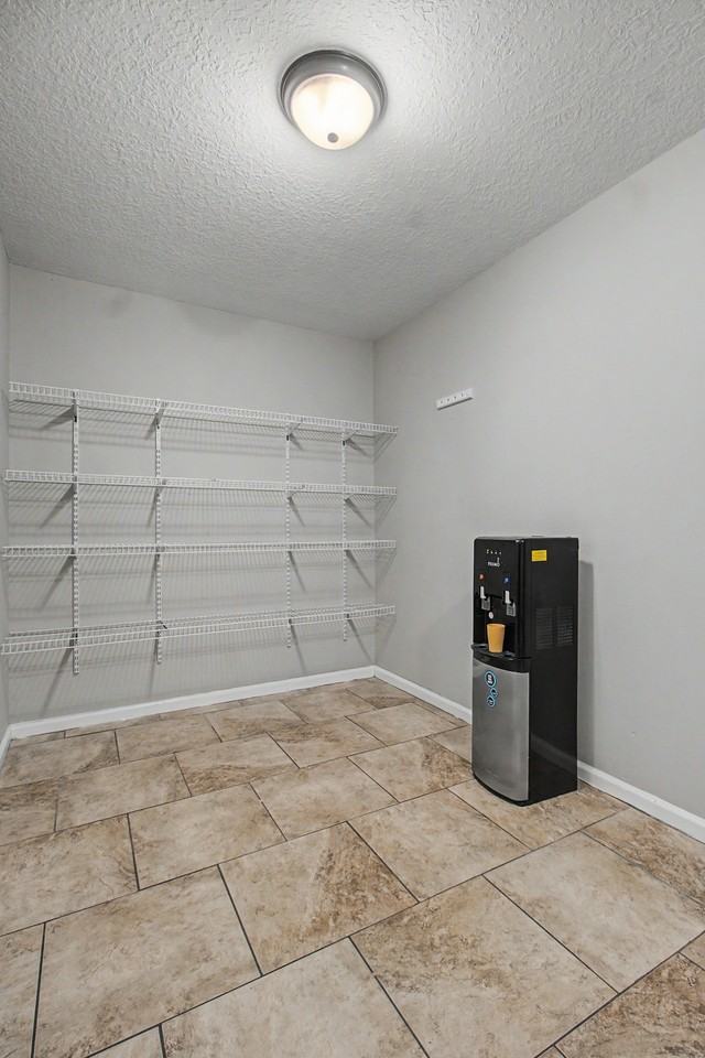 401 E Banks St #1 - Photo 7 of 31