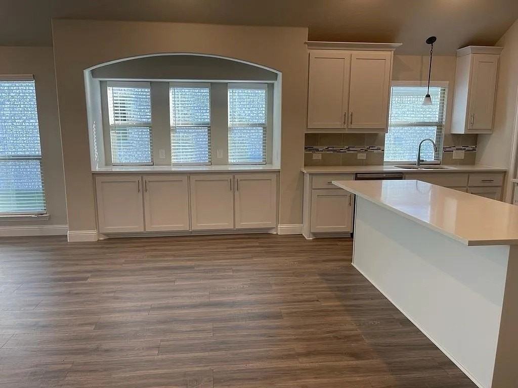 2306 Ranchwood Dr - Photo 6 of 20