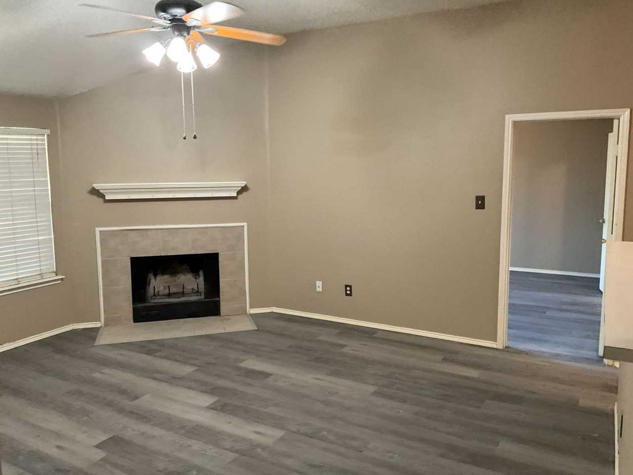 1001 Stockton Dr - Photo 6 of 40