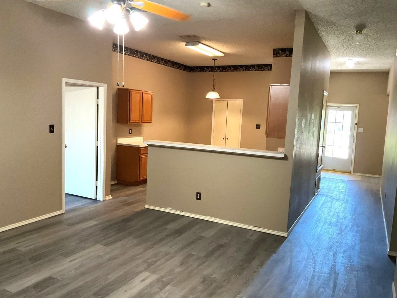 1001 Stockton Dr - Photo 7 of 40