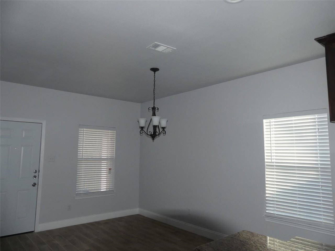 1903 Morgan St - Photo 7 of 17