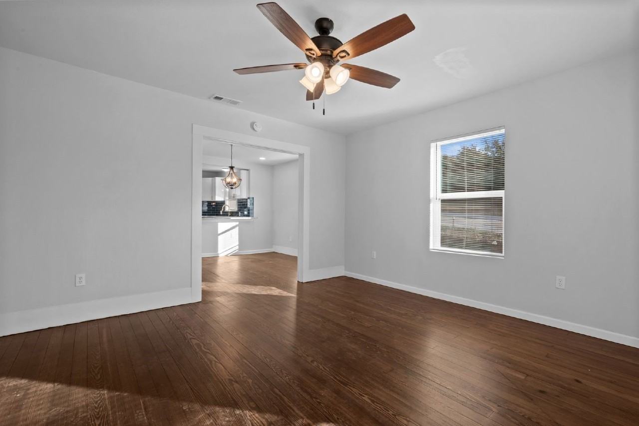 71 Crown Rd - Photo 6 of 22