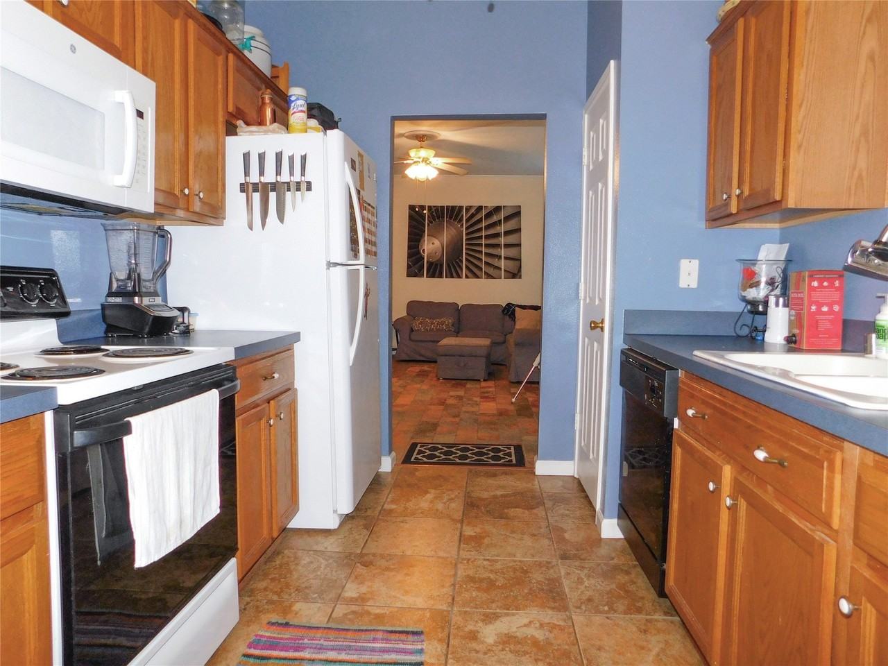 2509 Westheimer Rd - Photo 4 of 16