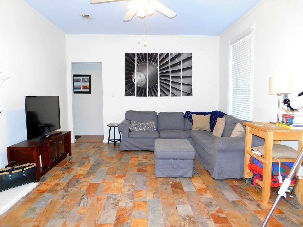 2509 Westheimer Rd - Photo 6 of 16