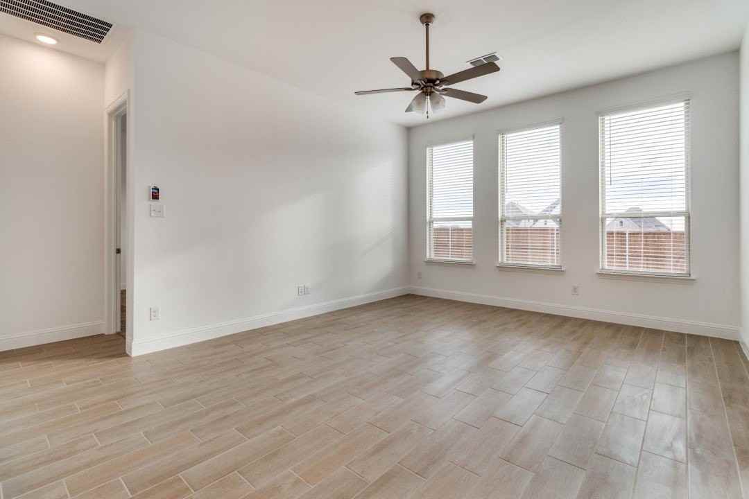 3813 Cherry Hills Dr - Photo 5 of 13