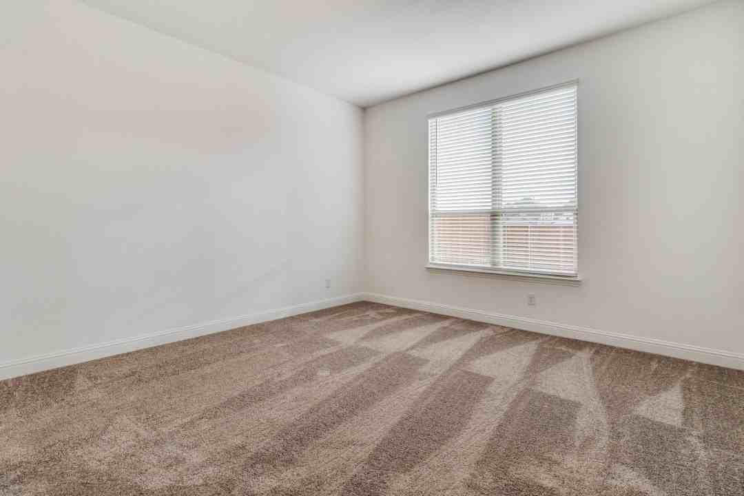3813 Cherry Hills Dr - Photo 6 of 13