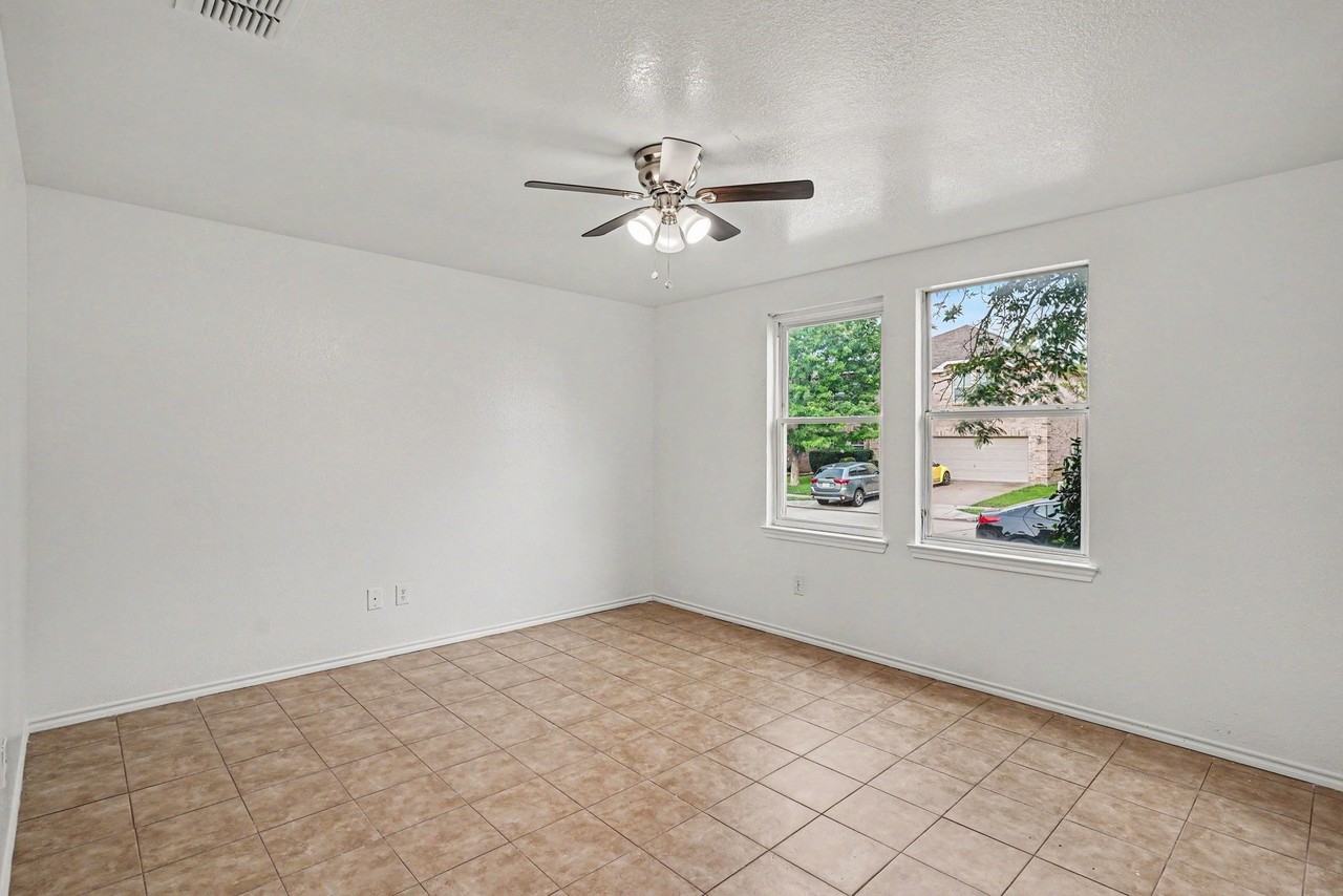 7656 Sienna Ridge Ln - Photo 2 of 18