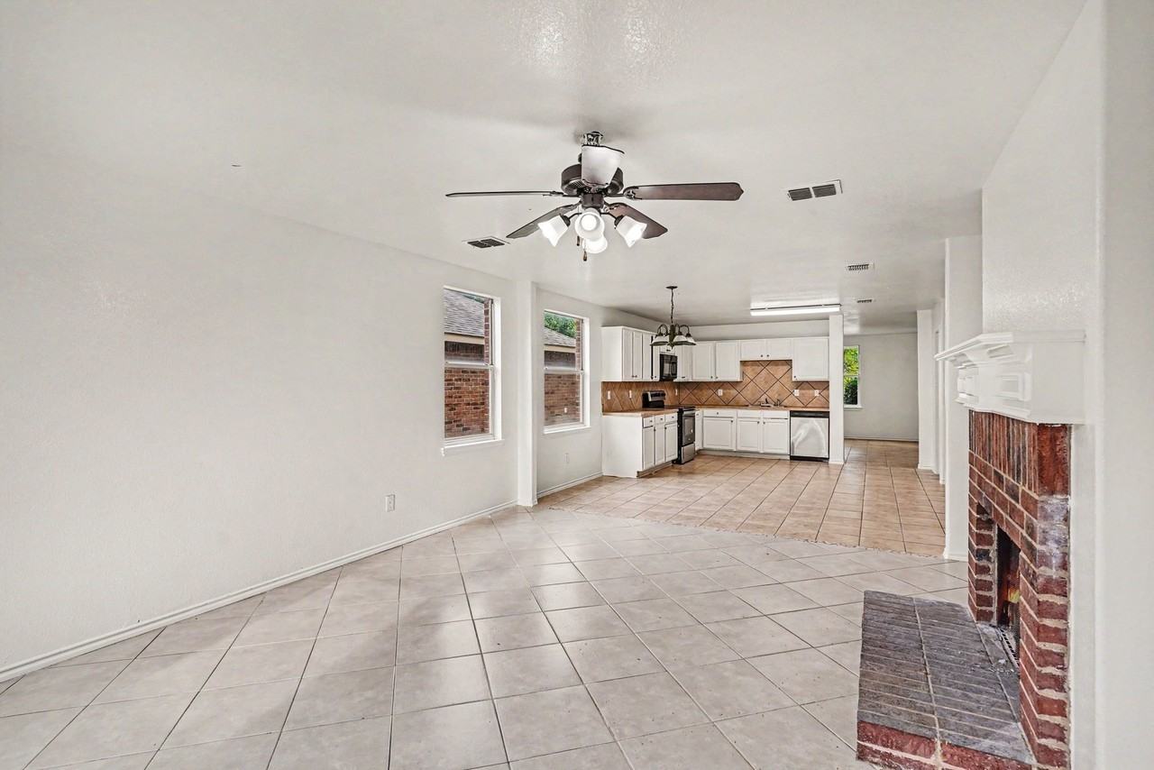 7656 Sienna Ridge Ln - Photo 4 of 18