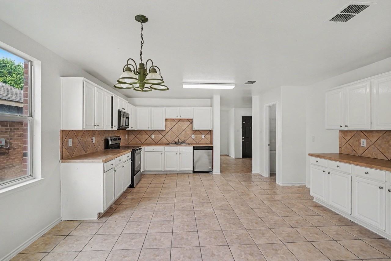 7656 Sienna Ridge Ln - Photo 6 of 18