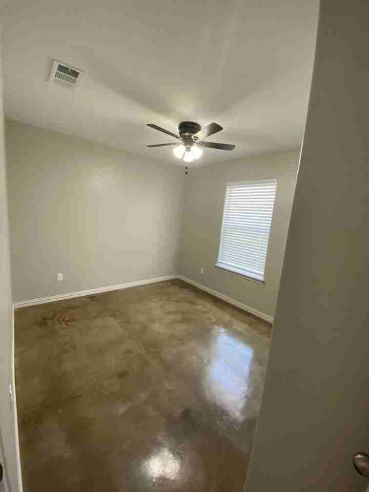 1017 S Scullin Ave - Photo 6 of 10