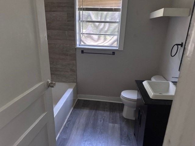 354 28th St Ne - Photo 7 of 10