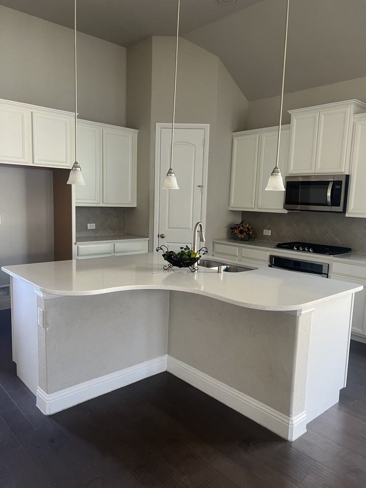 5136 Shallow Pond Dr - Photo 2 of 10