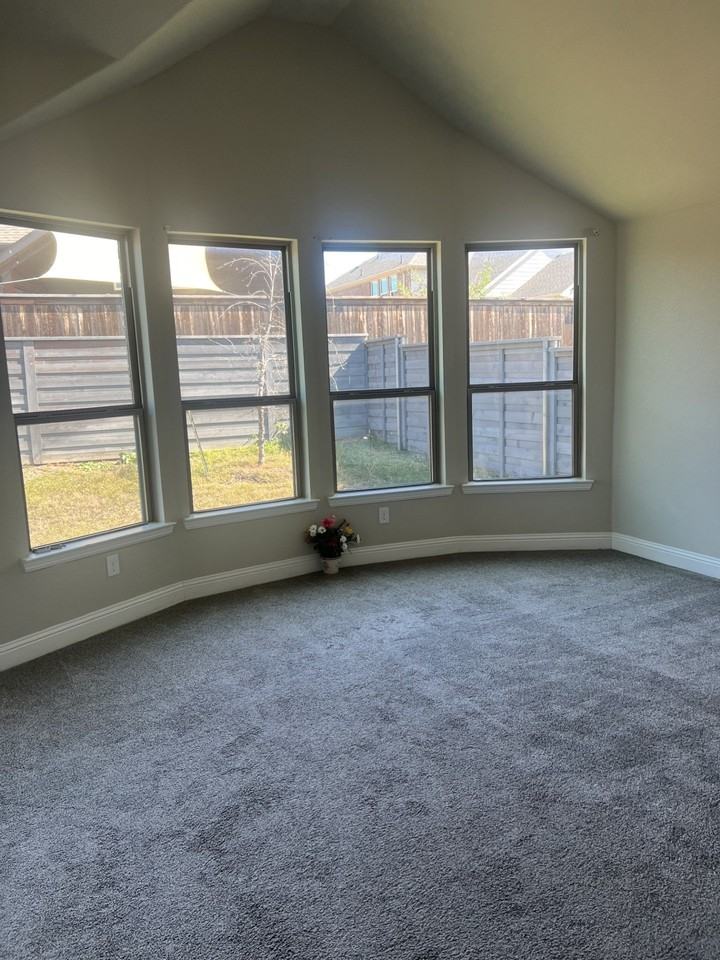 5136 Shallow Pond Dr - Photo 5 of 10