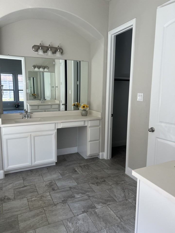 5136 Shallow Pond Dr - Photo 7 of 10