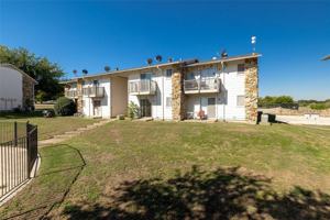 featured image of 104 Harbor Dr #111