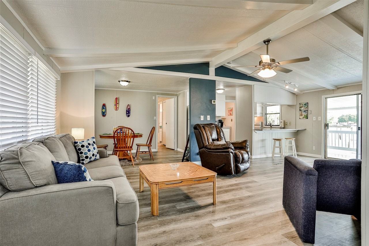 1802 Taxco Ct - Photo 2 of 25