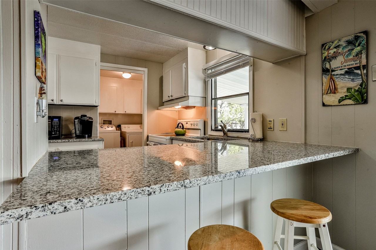 1802 Taxco Ct - Photo 7 of 25