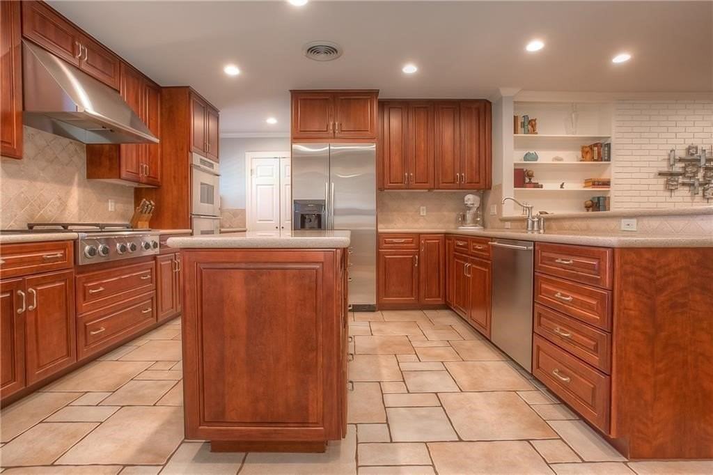 4309 Sarita Dr - Photo 6 of 27