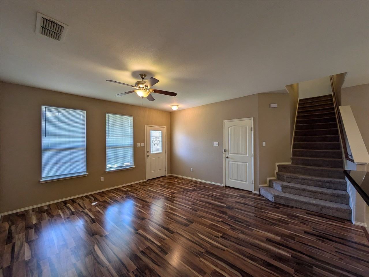 4115 Indian Paintbrush Ln - Photo 4 of 34