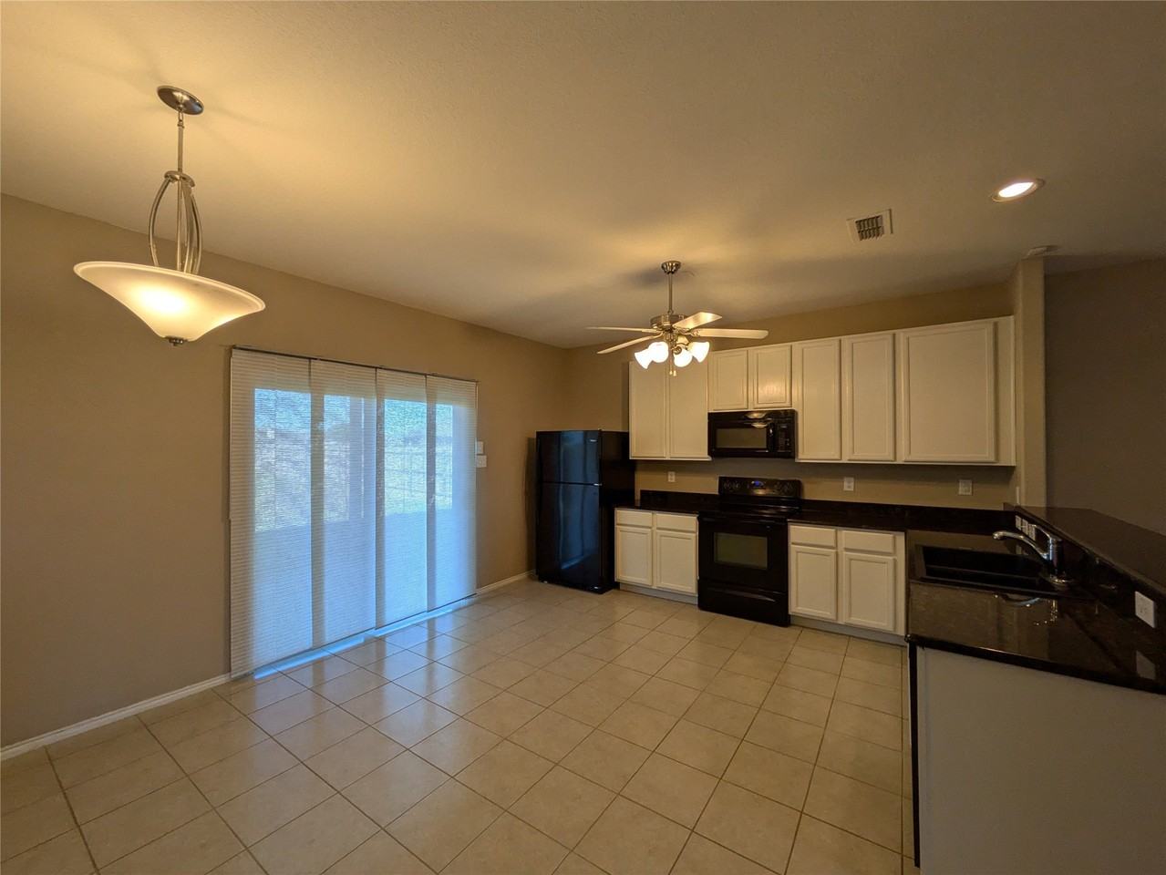 4115 Indian Paintbrush Ln - Photo 6 of 34