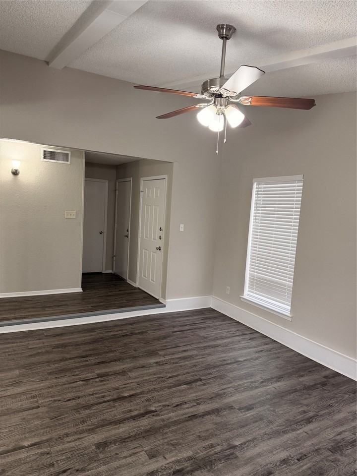 2011 Lavon Creek Ln - Photo 3 of 22