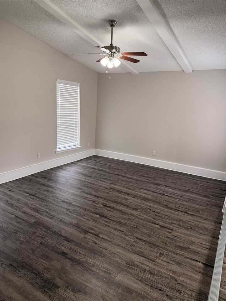 2011 Lavon Creek Ln - Photo 5 of 22