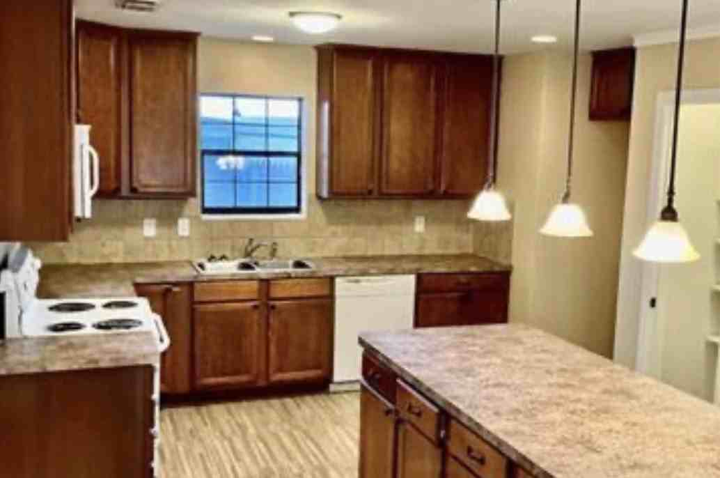 830 Windsor Pl - Photo 5 of 6