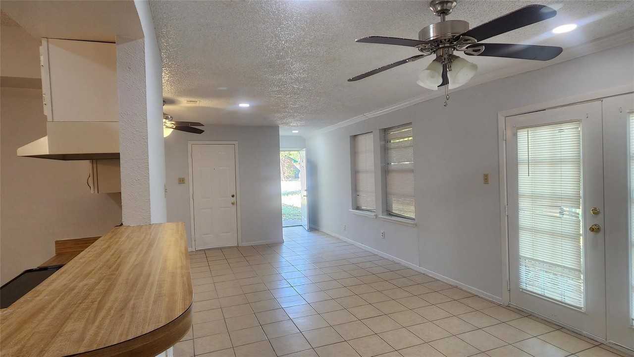 123 Prairie Creek Cir - Photo 7 of 21