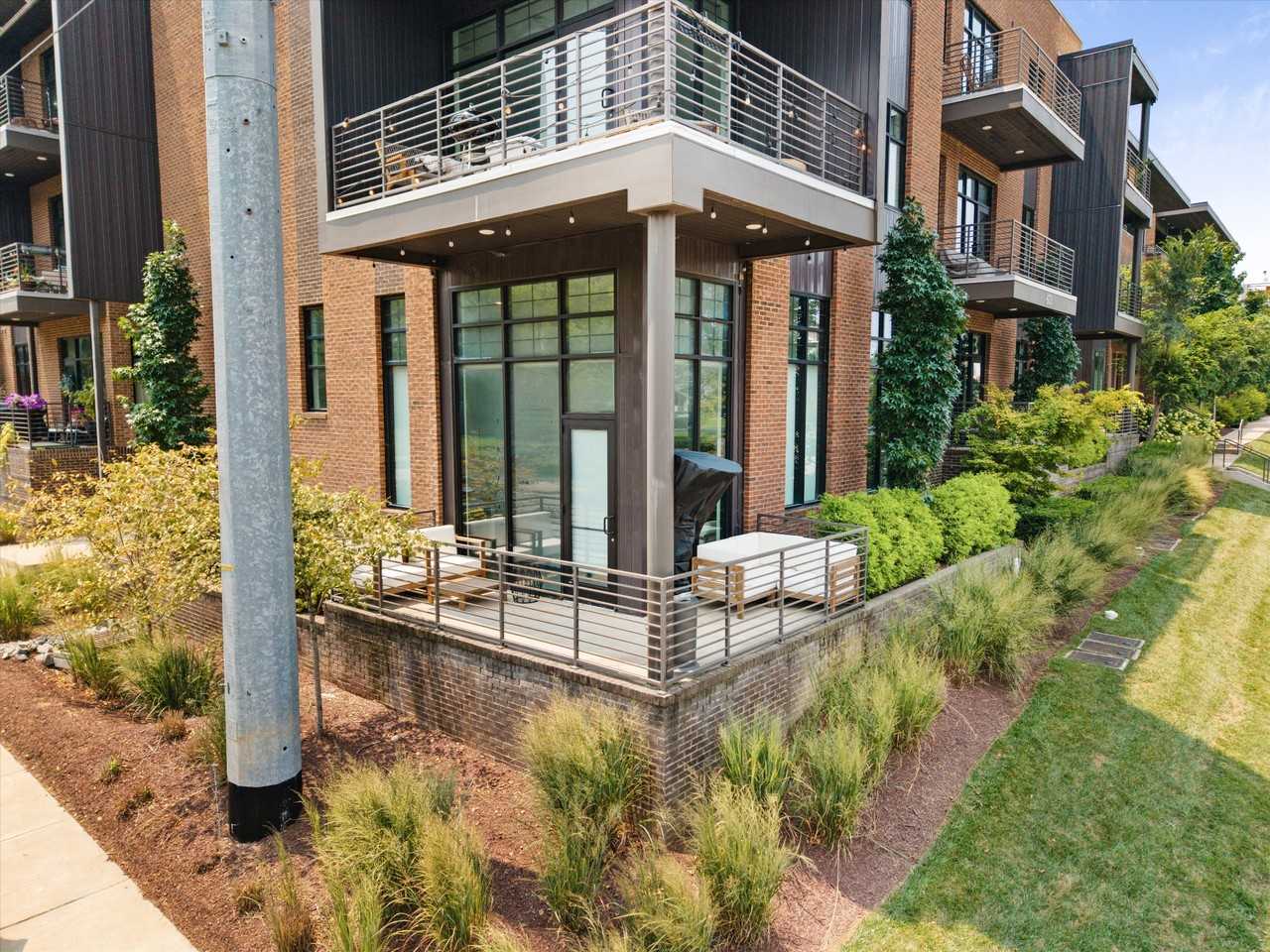 601 Hamilton Ave ##101 - Photo 4 of 36