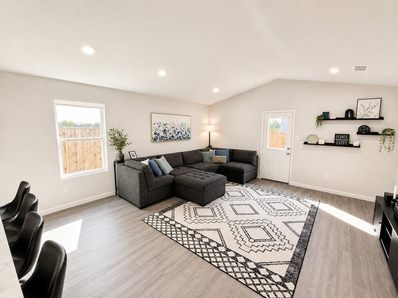 145 Bluebonnet Way - Photo 4 of 21