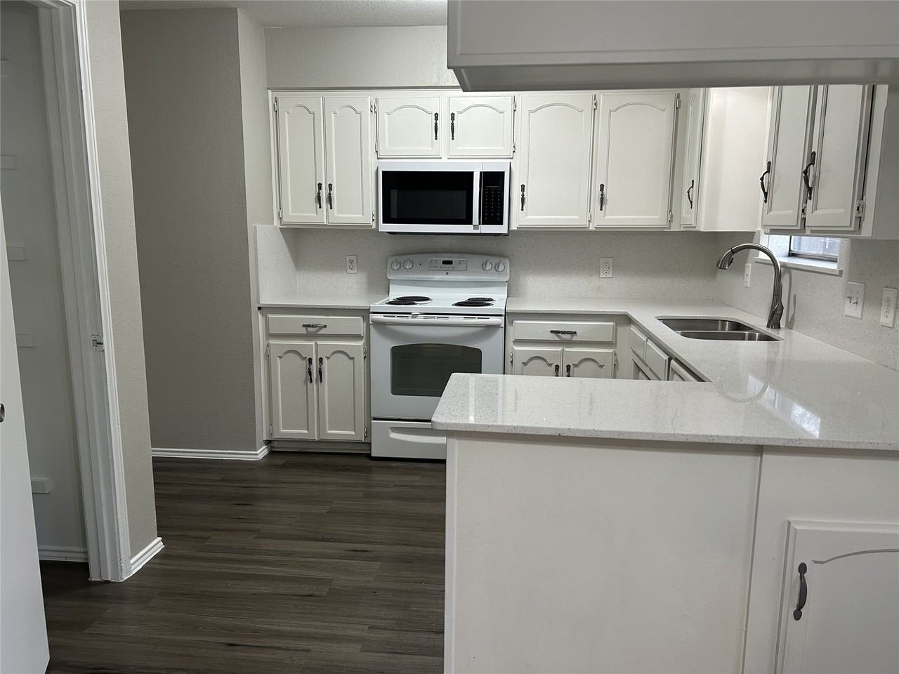 6621 N Park Dr - Photo 3 of 22