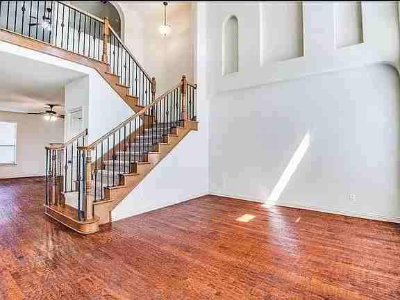 13990 Stevens Point Dr - Photo 4 of 20