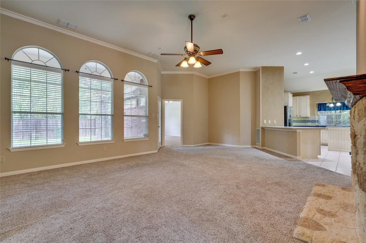 200 Diamond Ridge Dr - Photo 7 of 28