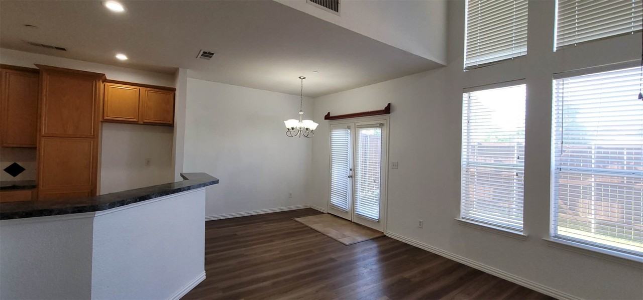 909 Avondale Ln - Photo 6 of 23