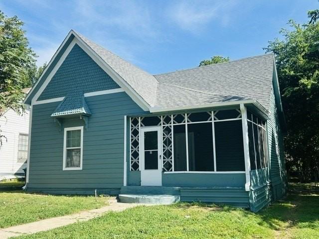 925 W Nelson St - Photo 2 of 24