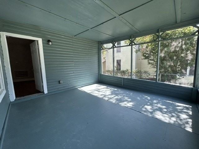 925 W Nelson St - Photo 5 of 24