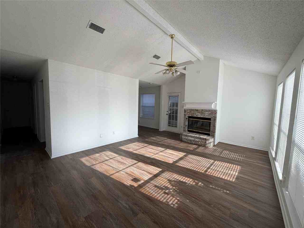 7116 Nohl Ranch Rd - Photo 3 of 12