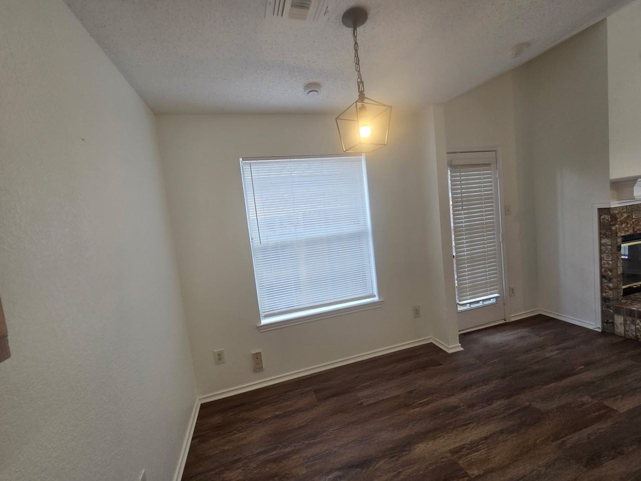 7116 Nohl Ranch Rd - Photo 5 of 12