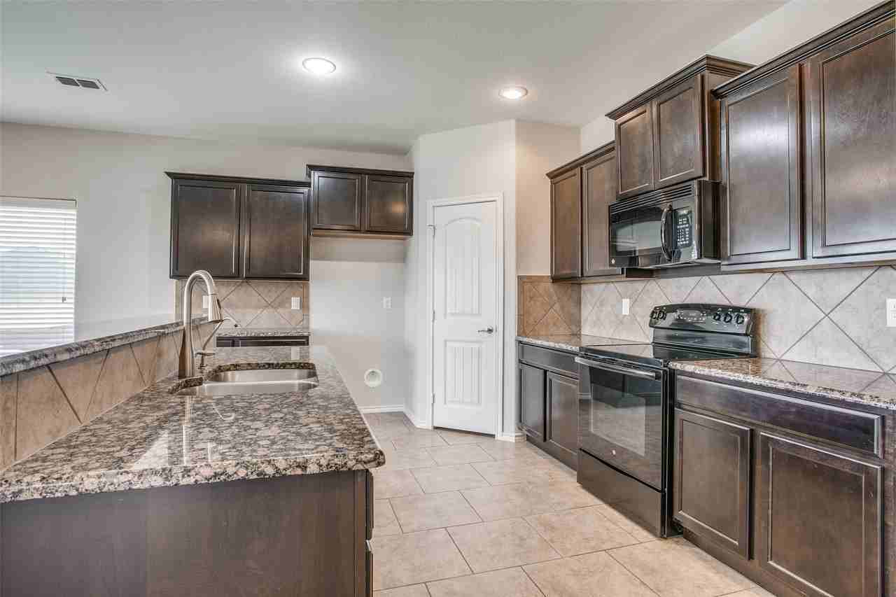 700 San Miguel Trl - Photo 7 of 25