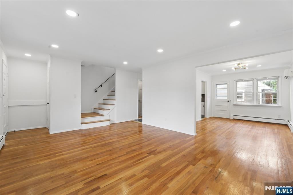 81 Cortland Pl - Photo 3 of 29