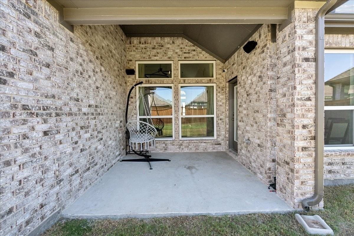 1710 Highwood Rd - Photo 3 of 25
