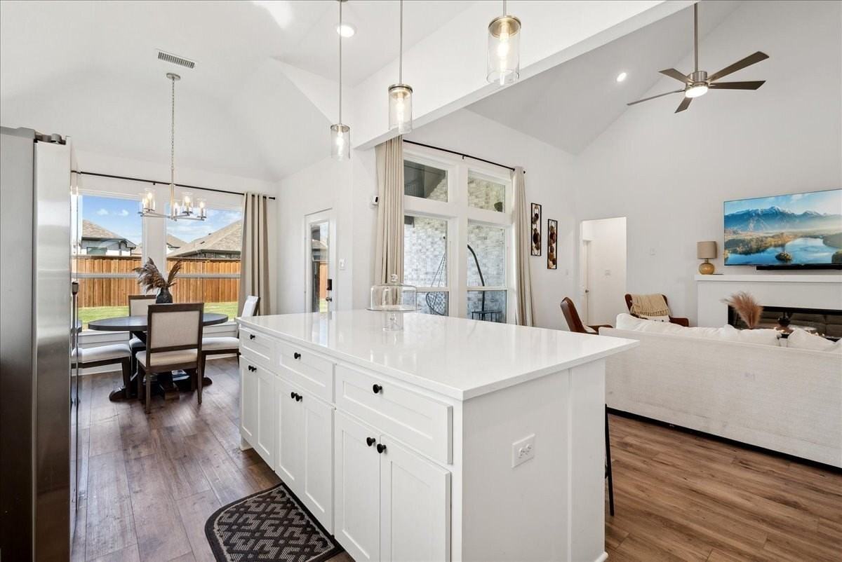 1710 Highwood Rd - Photo 4 of 25
