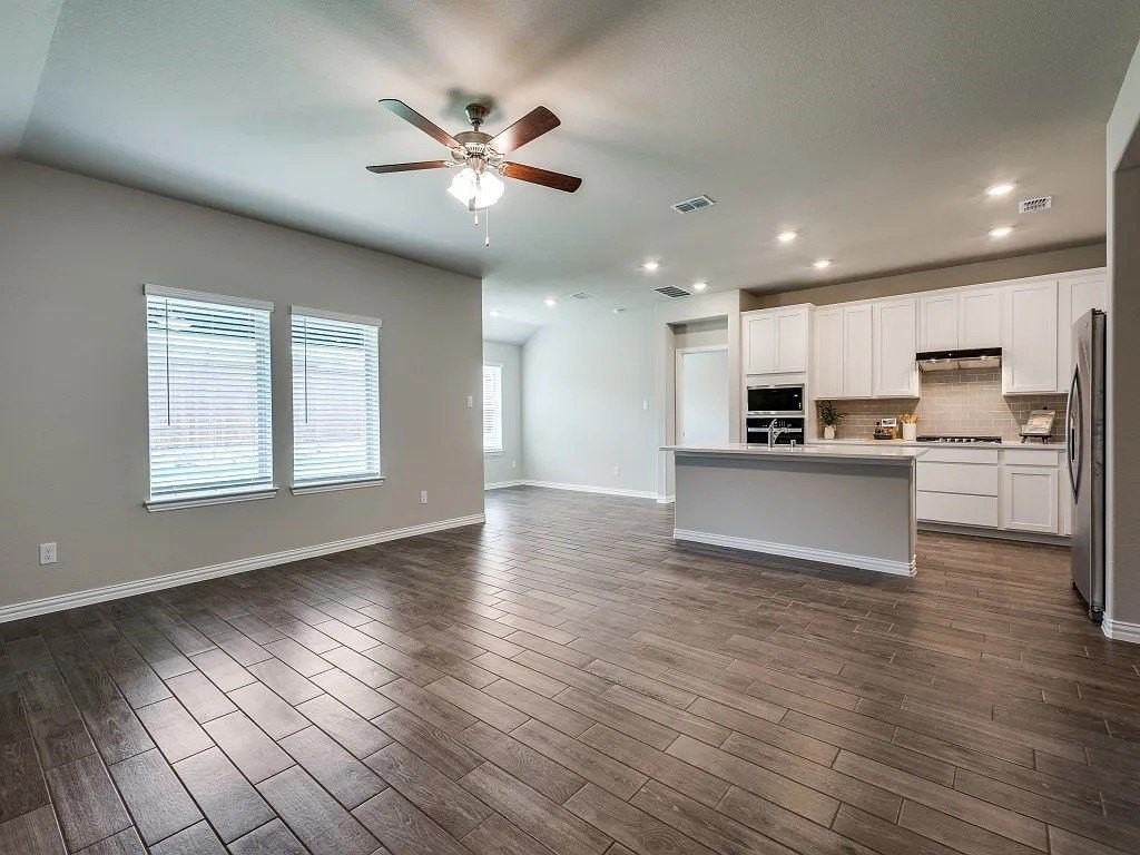 3925 Jasper Ln - Photo 4 of 25