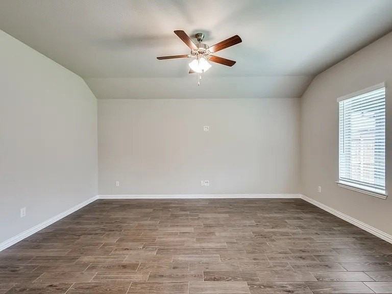 3925 Jasper Ln - Photo 5 of 25