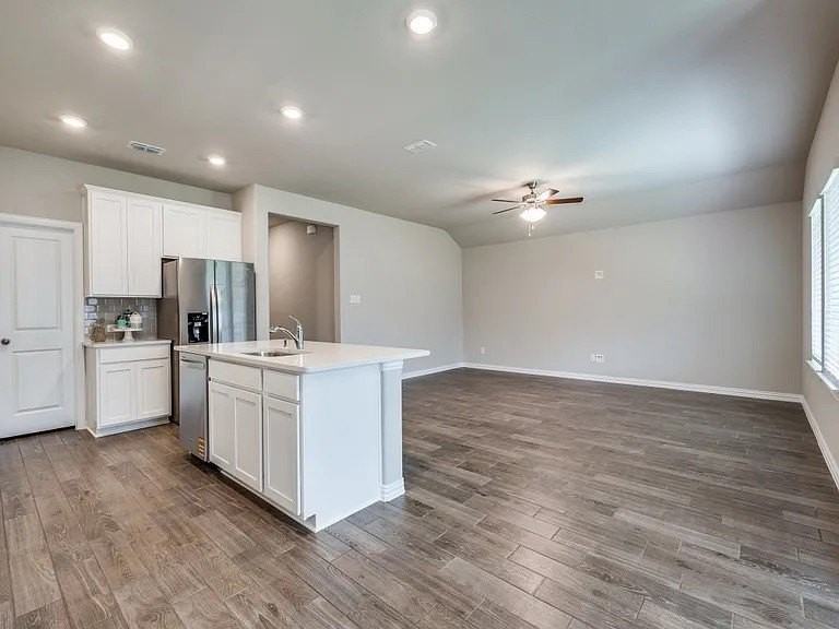 3925 Jasper Ln - Photo 6 of 25