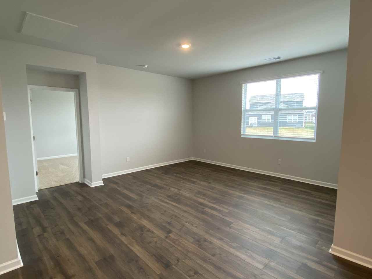 5058 Hunters Village Dr - Photo 2 of 30
