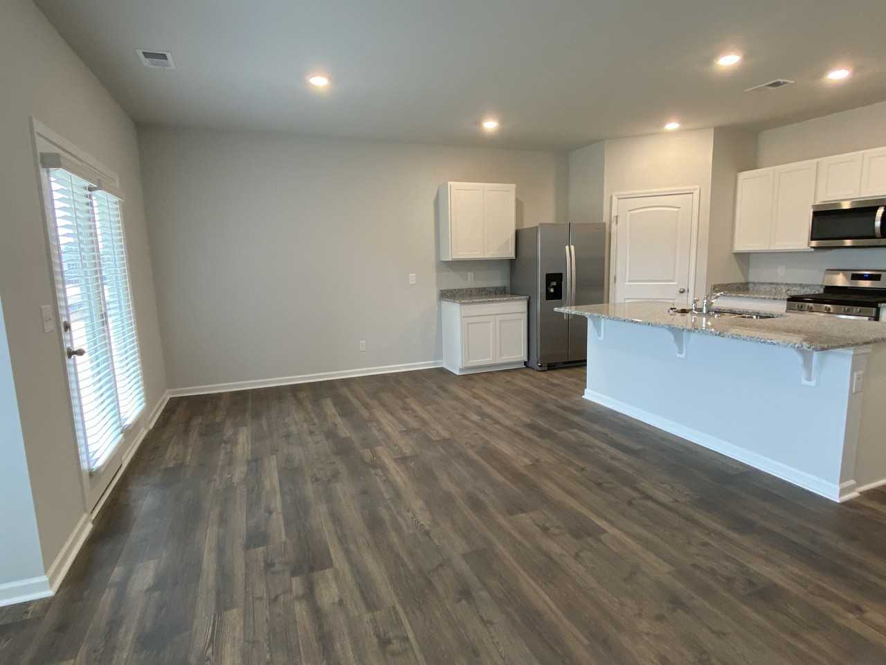 5058 Hunters Village Dr - Photo 4 of 30