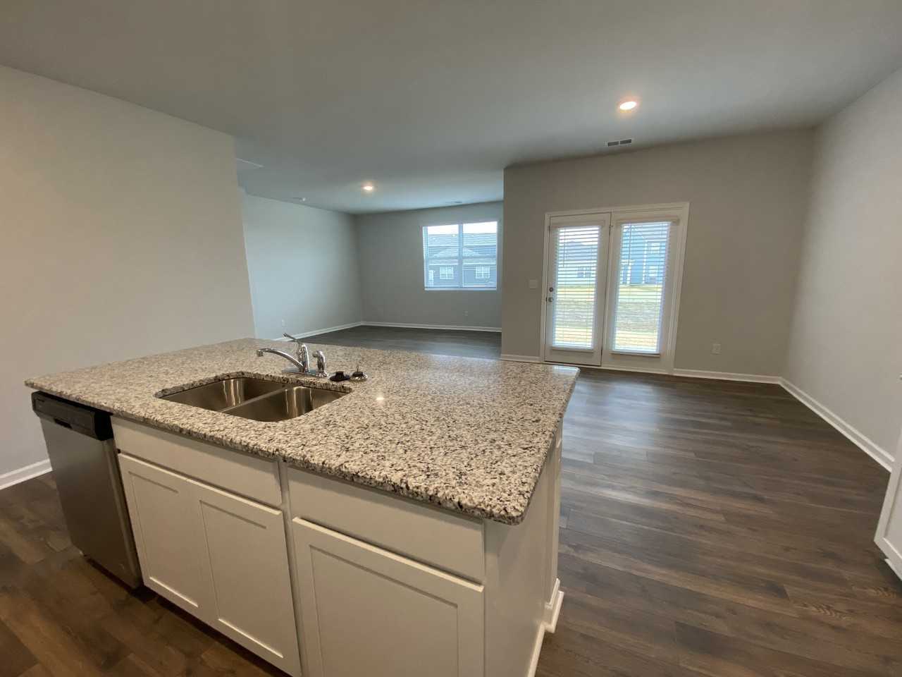 5058 Hunters Village Dr - Photo 6 of 30