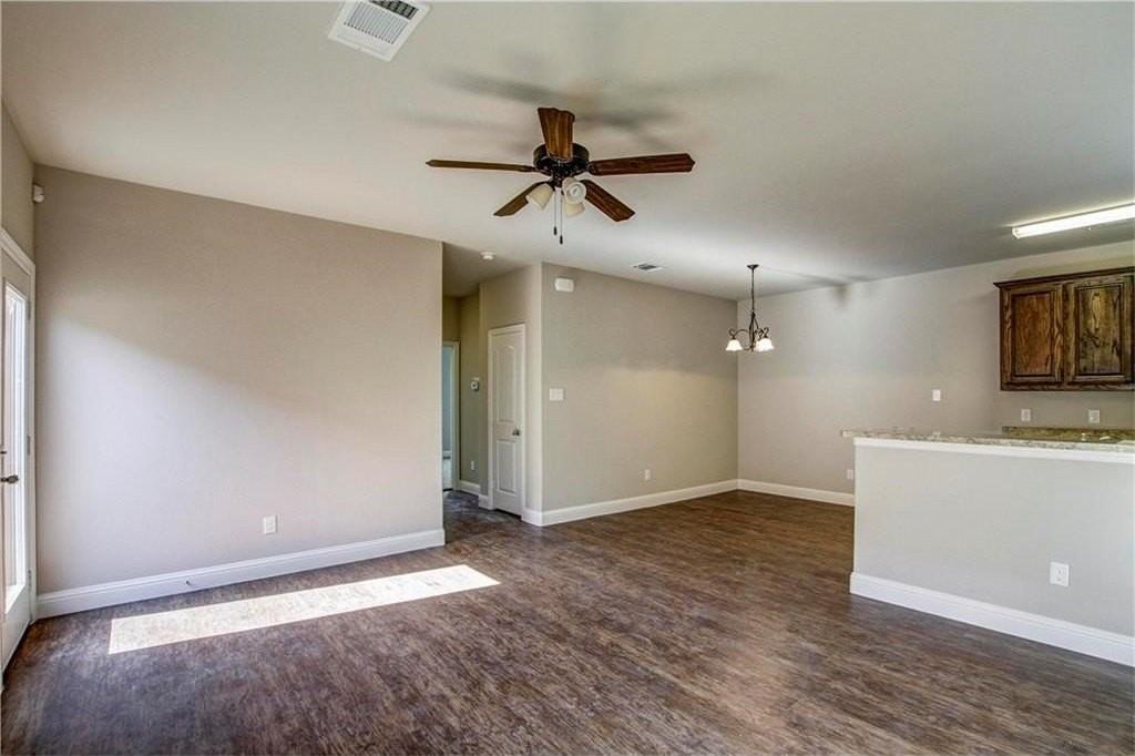 428 Canvas Ct - Photo 6 of 14