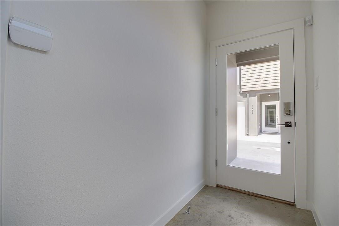 2310 N Carroll Ave #105 - Photo 2 of 20